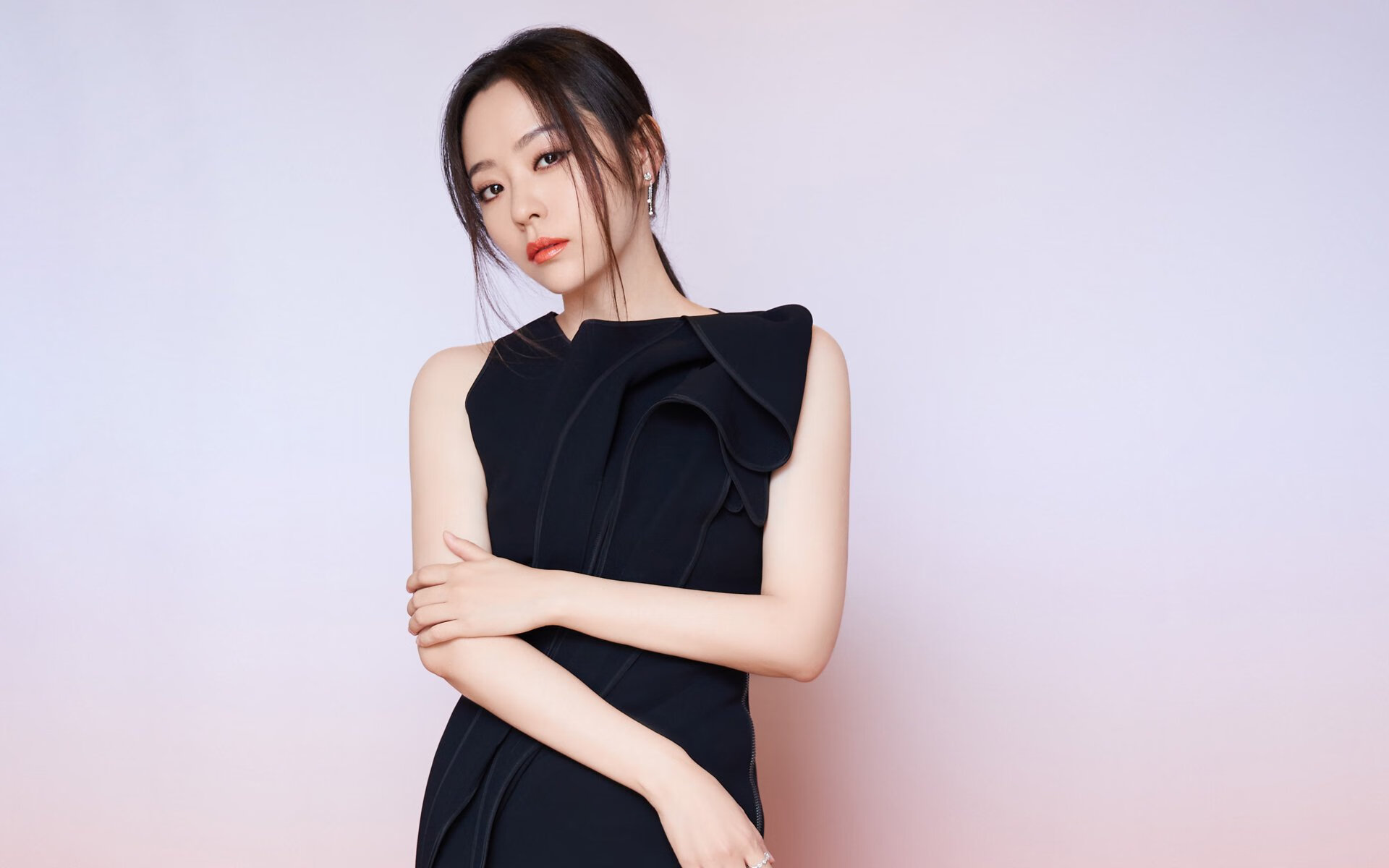 _鹈鹕队潜力无限，目标直指季后赛_，鹈鹕队专区